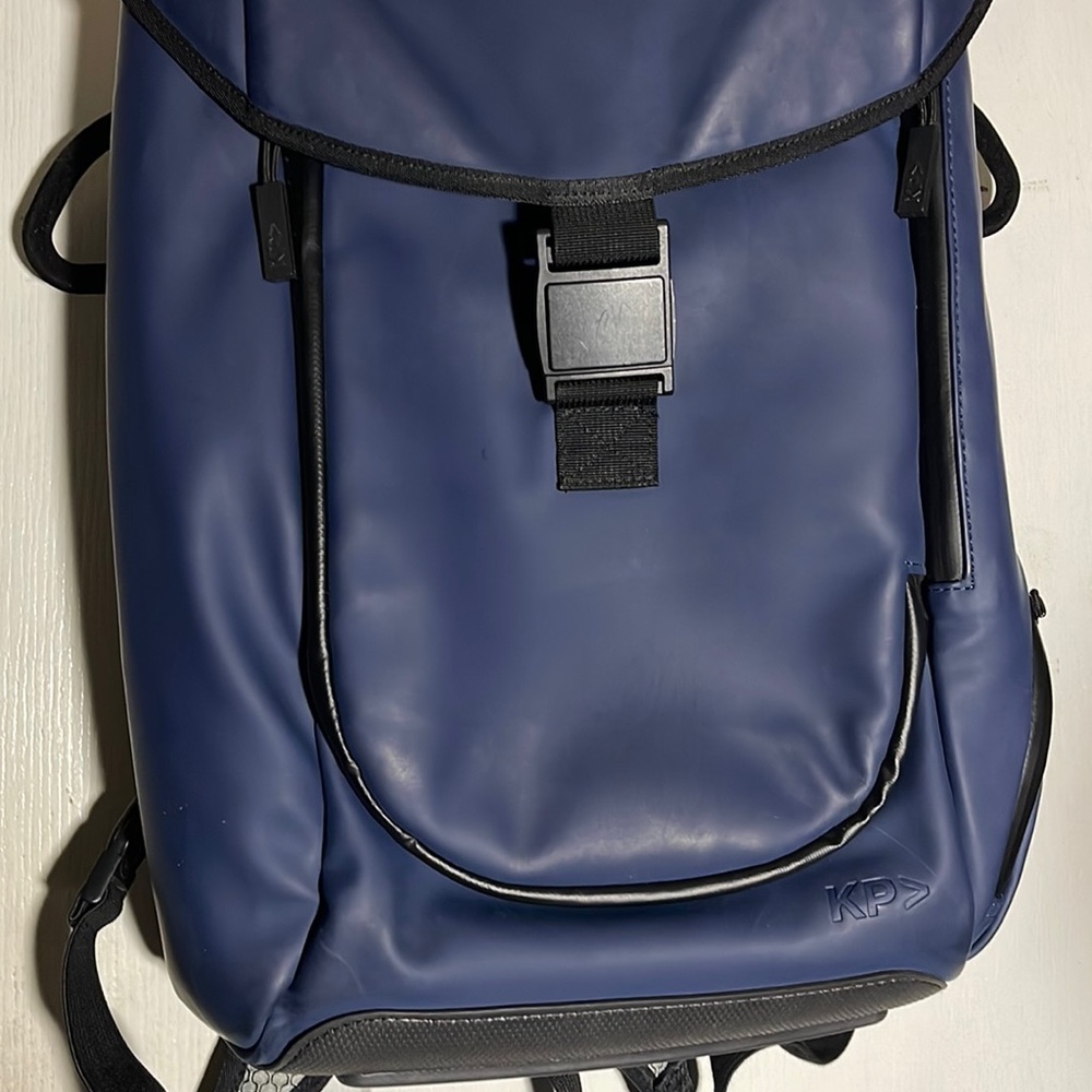 Keep Pursuing Backpack Zero G Weight Reducing Bag… - image 3